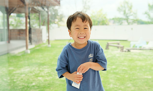 子どもの矯正治療はいつから始めるべき？